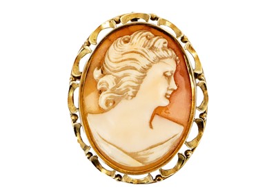 Lot 106 - A 14ct mounted shell cameo brooch pendant.