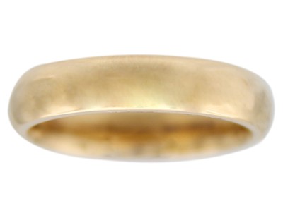 Lot 134 - A 9ct hallmarked gold band ring.