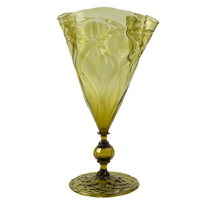 Lot 465 - A late 19th century James Powell & Sons (Whitefriars) Venetian style fan-shaped glass vase .