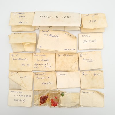 Lot 277 - A collection of gems.