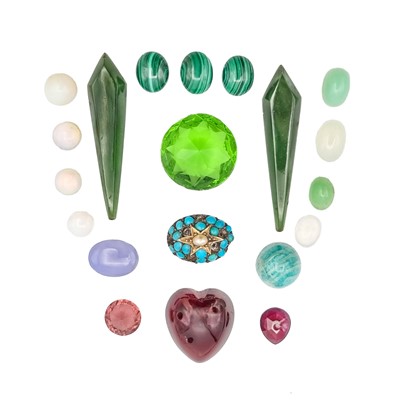 Lot 371 - A collection of loose gemstones.