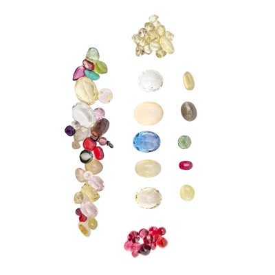 Lot 335 - A selection of loose gemstones.