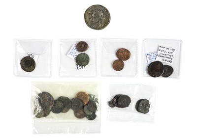 Lot 194 - Roman bronze coins (x25+)