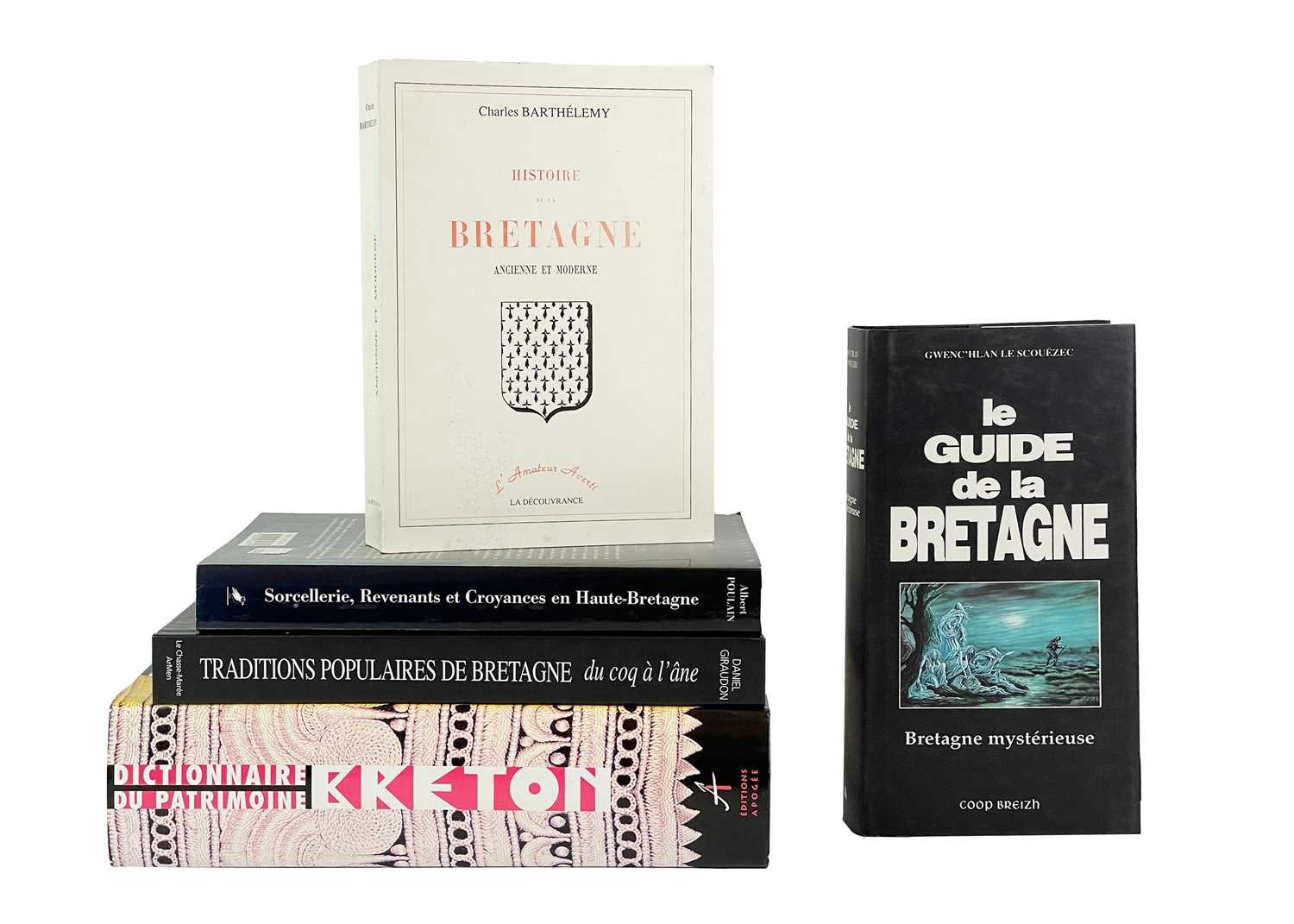 Lot 344 - Five French language titles on the history of Bretagne