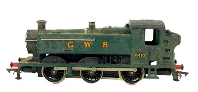 Lot 648 - Grafar 94XX 0-6-0 Pannier Tank, Hornby Coach, GWR Brake Van etc.