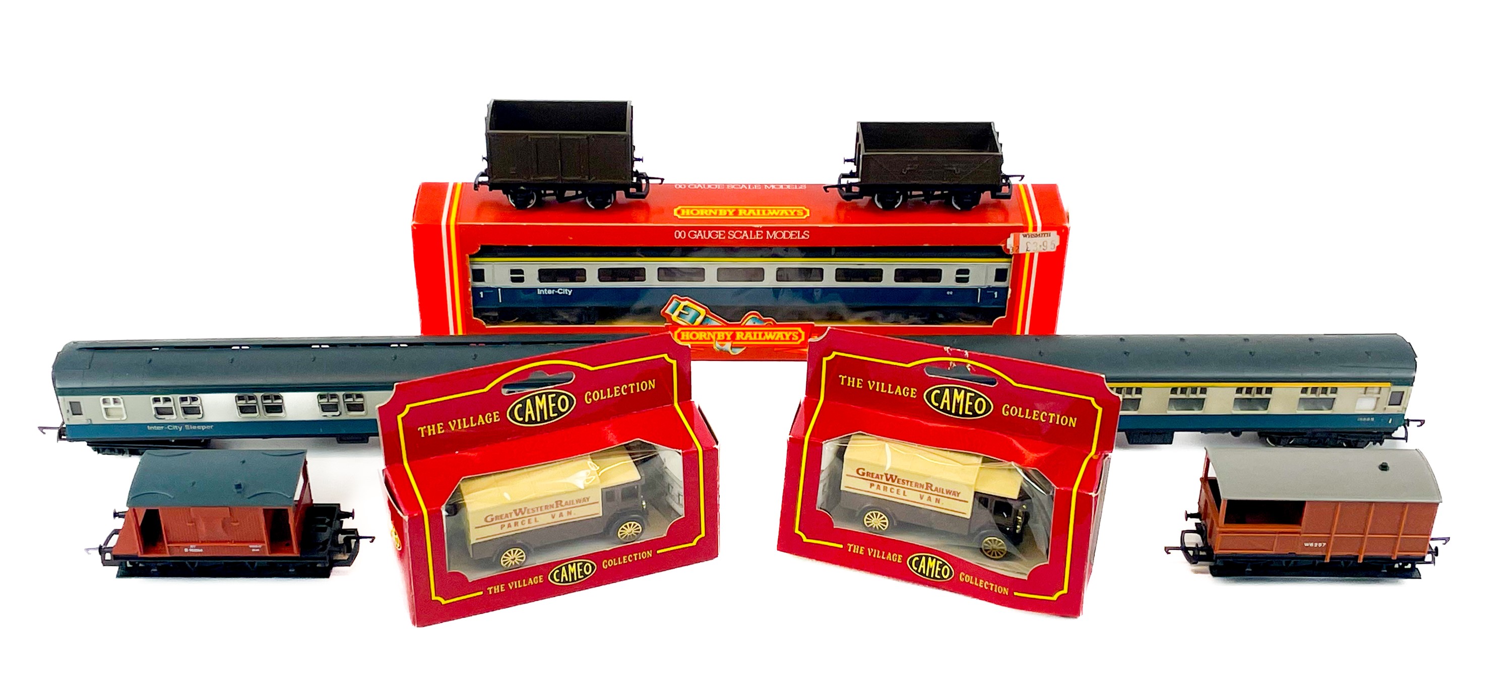 Lot 653 - Hornby R1 Southern Railway engine plus