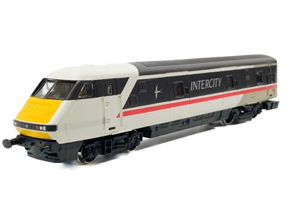 Lot 654 - Hornby Intercity 225 set