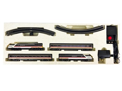 Lot 654 - Hornby Intercity 225 set