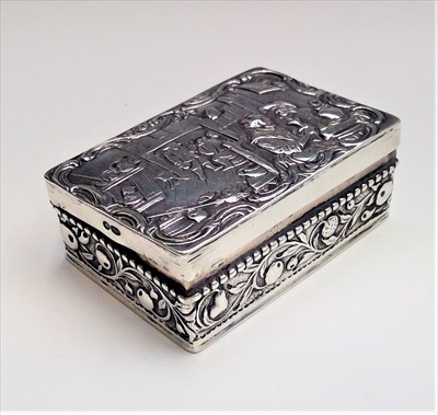 Lot 2039 - A silver snuff box, the lid decorated with a...