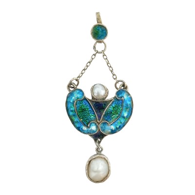 Lot 255 - An Art Nouveau silver and enamel pendant, set with split blister pearls.