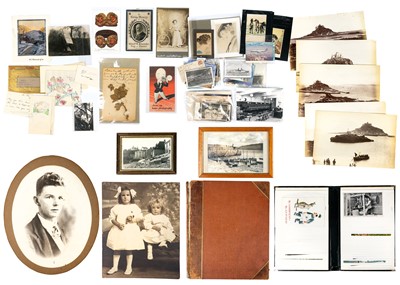 Lot 922 - Miscellaneous postcards, photographs etc.