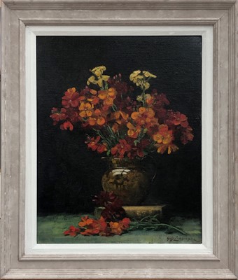 Lot 91 - Guy LIPSCOMBE (1881-1952) Flowers in a Lustre...
