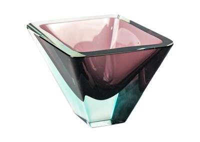 Lot 25 - Kaj Franck (1911-1989) Nuutajarvi Notsjo Prisma small glass vase.