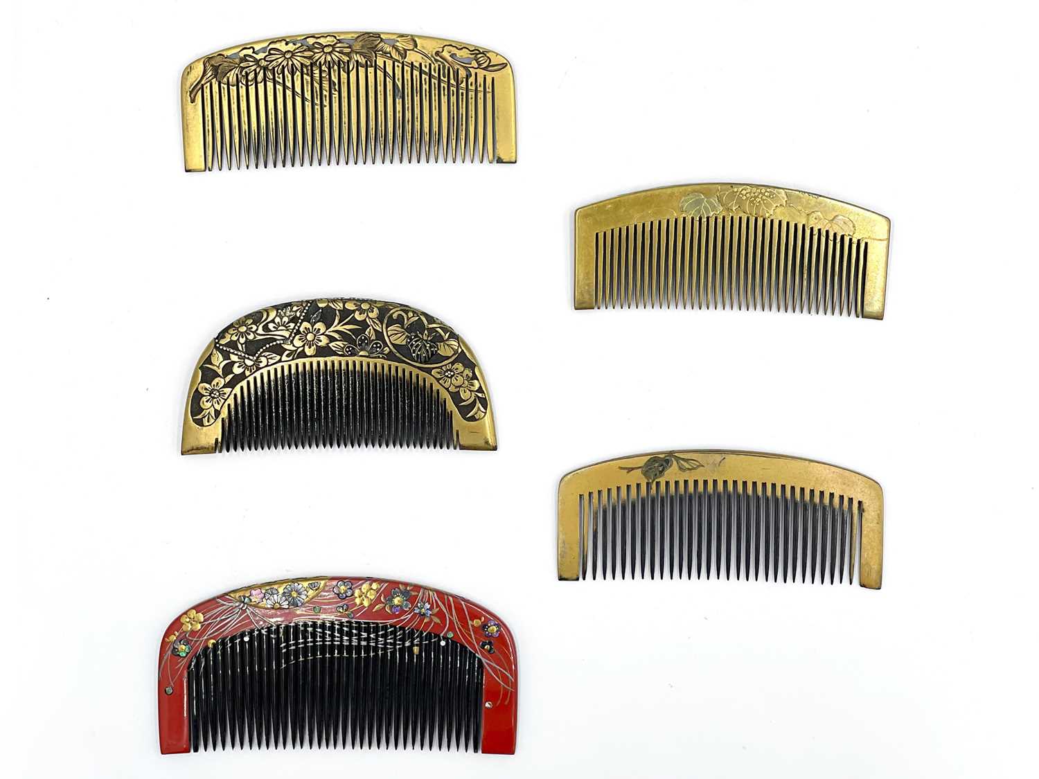 Lot 401 - Five Japanese Combs, Meiji Period.