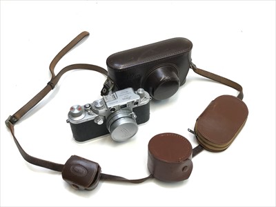 Lot 195 - A Leica 11c camera, serial no. 446993,...