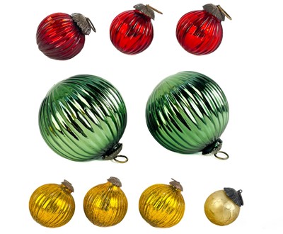 Lot 371 - A collection of nine glass hanging balls.