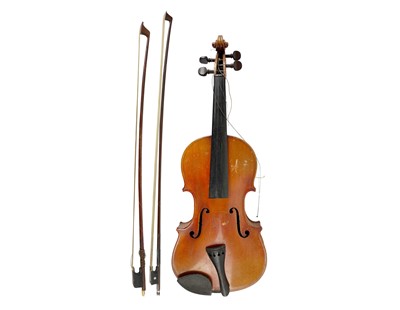 Lot 211 - An early 20th century violin