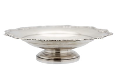 Lot 1 - A George VI silver-footed bowl.