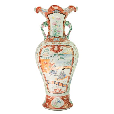 Lot 343 - A large Japanese porcelain floor standing vase, Meiji period.