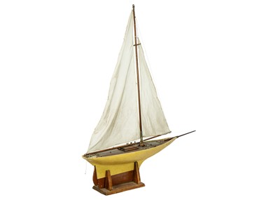 Lot 144 - An early 20th century pond yacht White Heather.