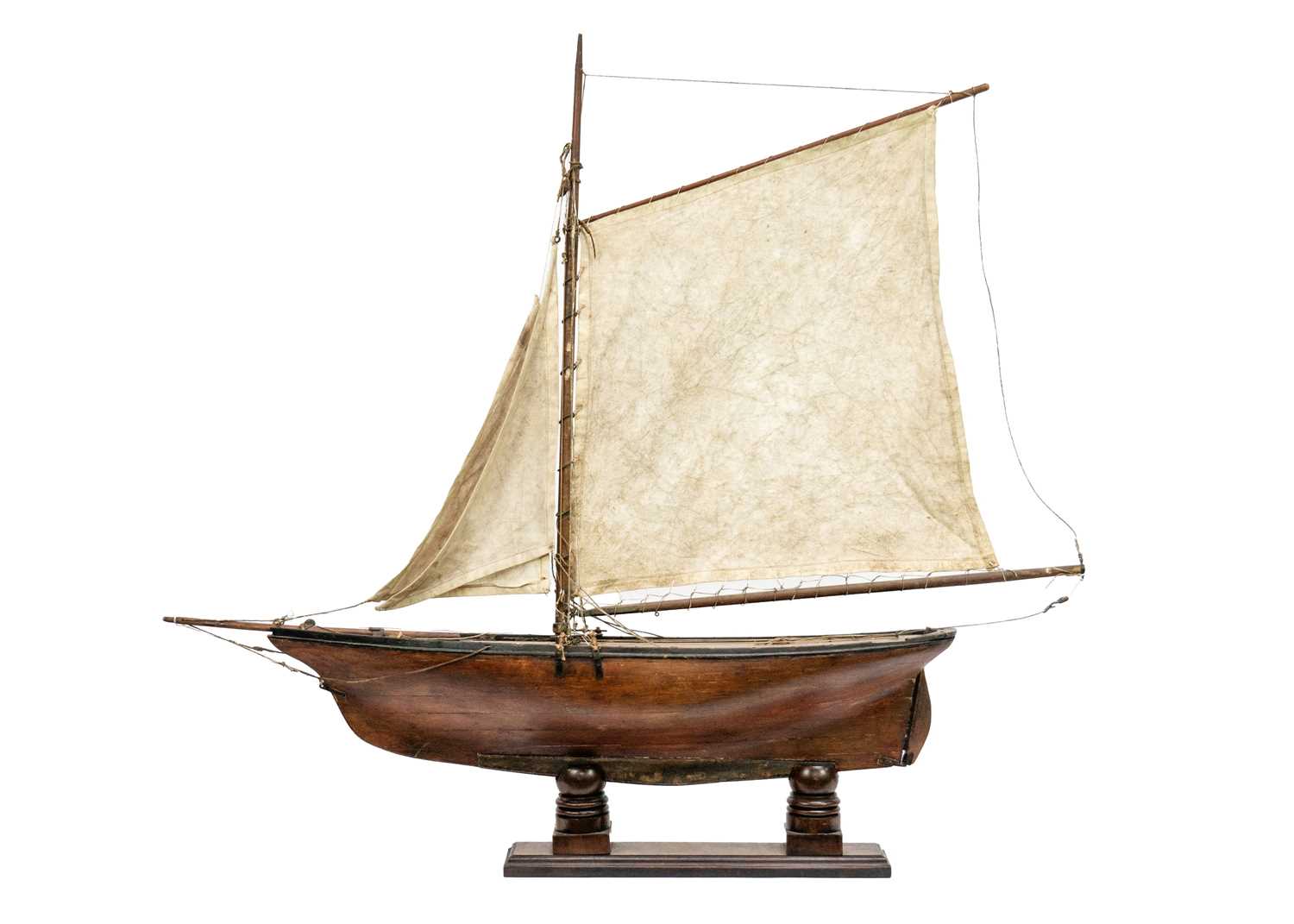 Lot 133 - A 19th century pond yacht.