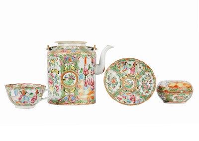 Lot 503 - A Chinese Canton porcelain teapot, 19th century.
