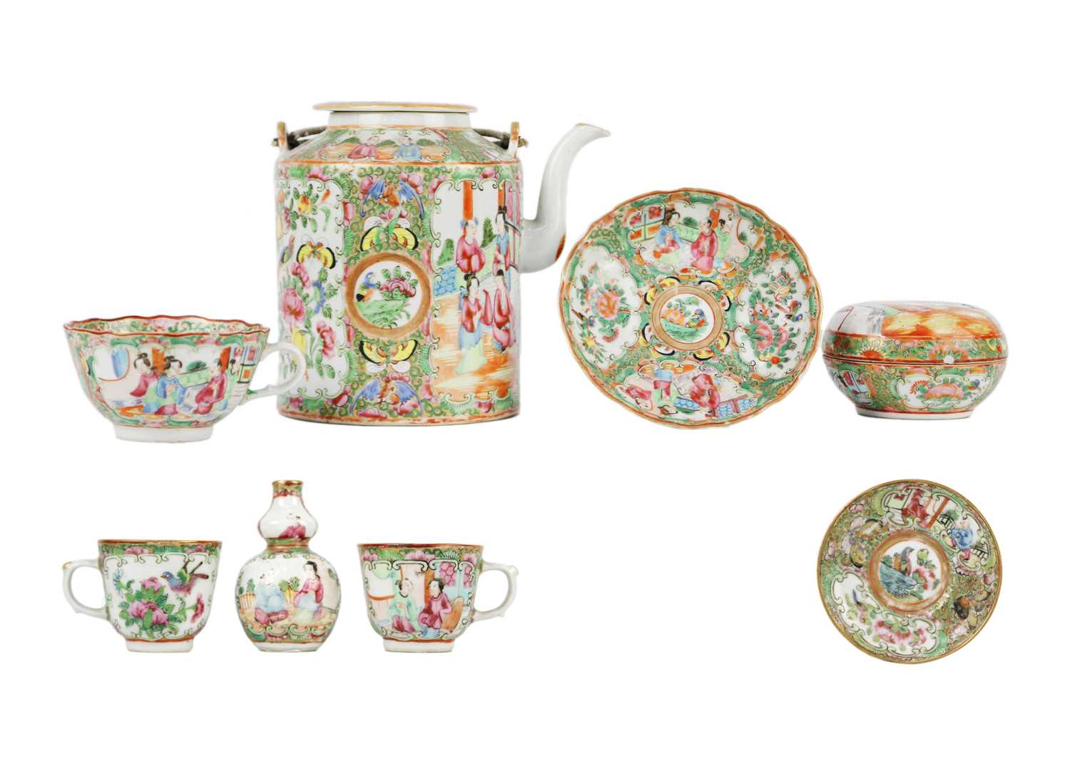 Lot 503 - A Chinese Canton porcelain teapot, 19th century.