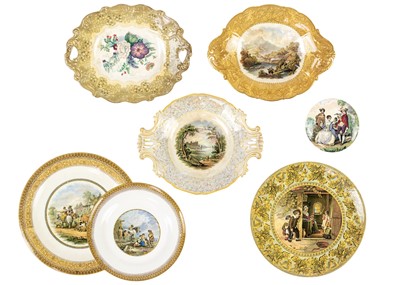 Lot 439 - A collection of Prattware plates and comports.