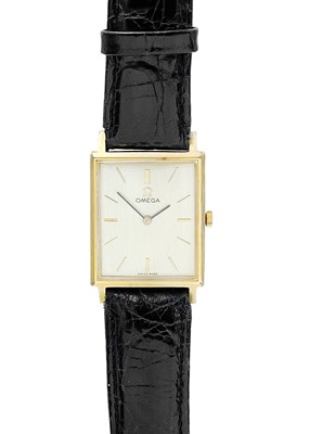 Lot 135 - OMEGA - A gold-plated gentleman's dress manual wind wristwatch.