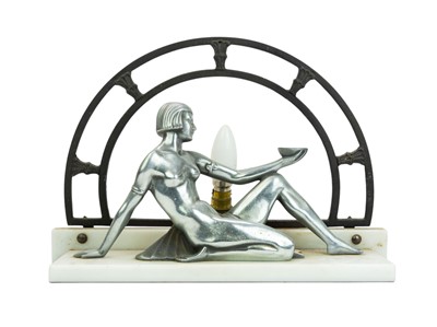 Lot 816 - An Art Deco table lamp.