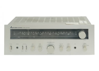 Lot 163 - Yamaha and Mitsubishi HiFi separates.