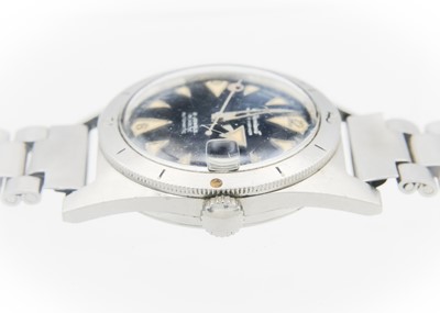 Lot 164 - LE CHEMINANT - A Master Mariner gentleman's automatic incabloc diver's wristwatch.