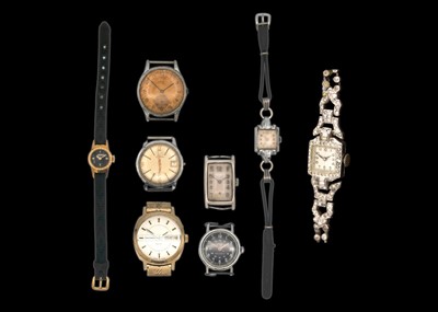 Lot 231 - A collection of eight mechanical wristwatches for repairs or spares.