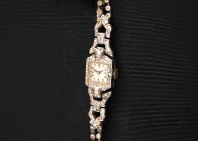 Lot 231 - A collection of eight mechanical wristwatches for repairs or spares.