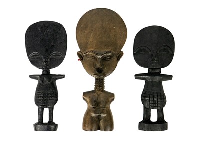 Lot 190 - An Ashanti akua'ba fertility doll.