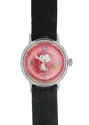 Lot 249 - A novelty Snoopy manual wind wristwatch.