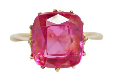 Lot 4 - A 9ct pink corundum stone set cocktail ring.