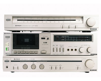Lot 165 - Hitachi HiFi; separates and speakers.