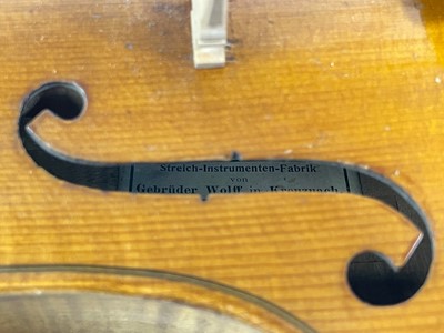 Lot 181 - A 19th century German violin.