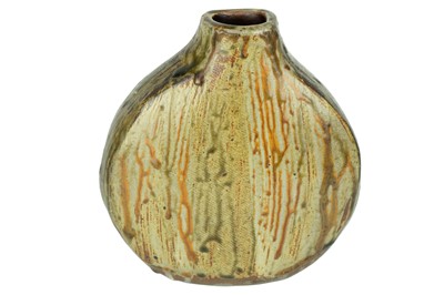 Lot 417 - Janet LEACH (1918-1997)