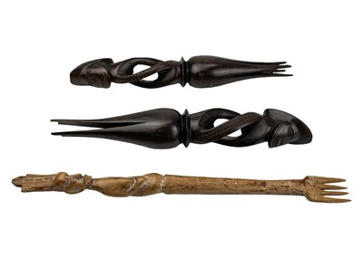 Lot 195 - A pair of Fijian cannibal forks.