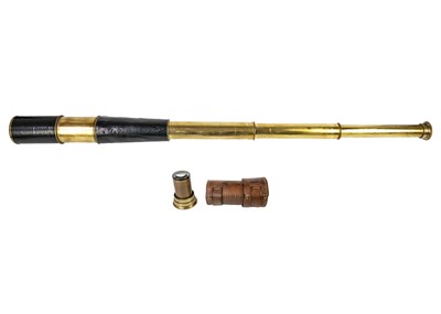 Lot 281 - An early 20th century brass British Military Mk III signal telescope.