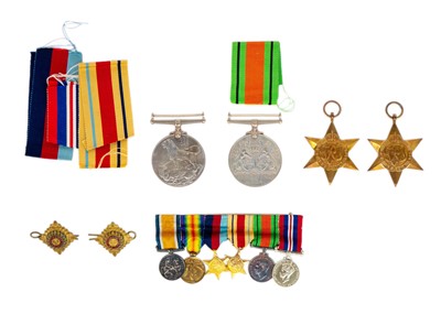 Lot 202 - WW2 medals and WW1 and WW2 miniatures