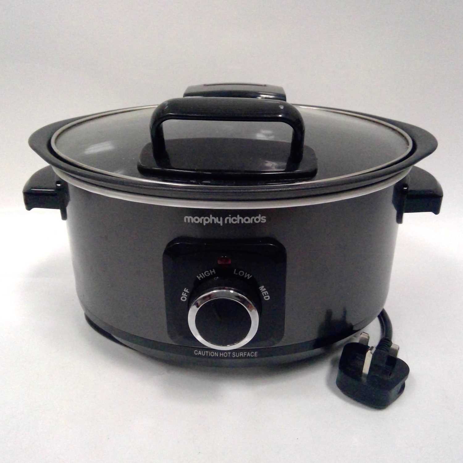 Lot 114 A Morphy Richards slow cooker model 460020.