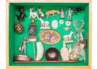 Lot 58 - An assortment of collectibles and sundry.