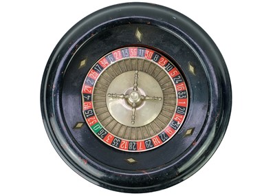 Lot 44 - A table top roulette spinning wheel by R.P. & F. Paris.