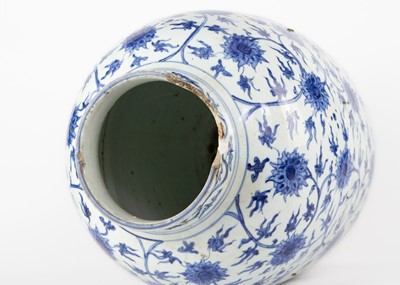 Lot 126 - A Chinese blue and white porcelain ovoid jar, Ming Dynasty.