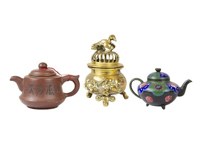 Lot 1112 - A Chinese Yixing teapot.