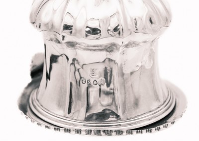 Lot 42 - A William IV silver wine funnel by Edward, Edward Jnr, John and William Barnard.