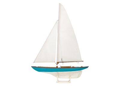 Lot 15 - A 4ft 9" pond yacht by W E Phillips St Mary's Isles of Scilly.